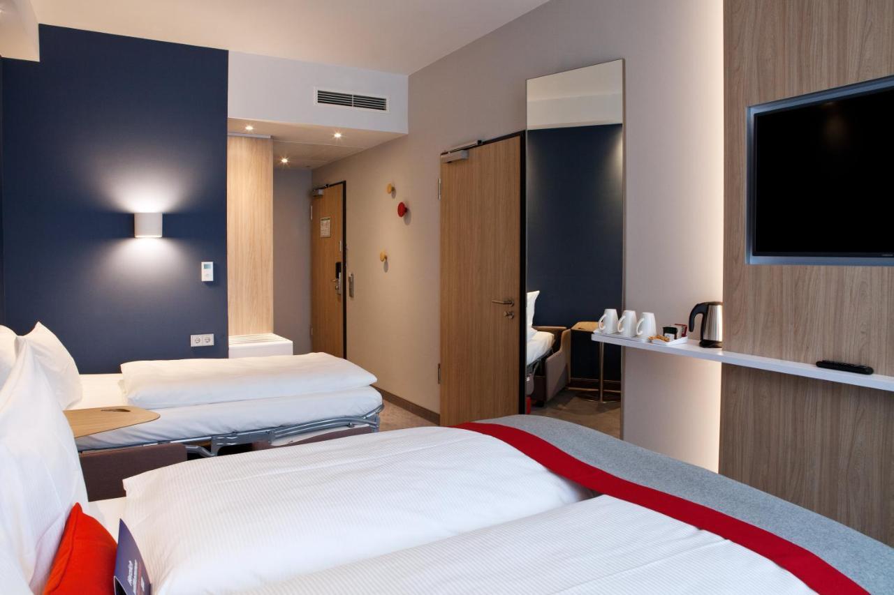 Holiday Inn Express - Goeppingen By Ihg Экстерьер фото