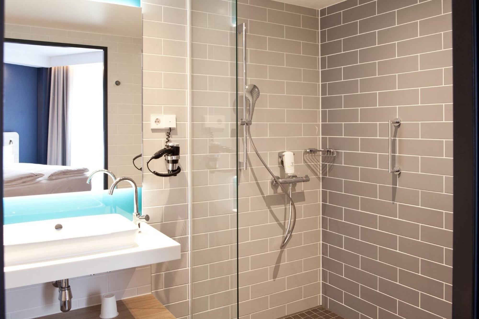 Holiday Inn Express - Goeppingen By Ihg Экстерьер фото