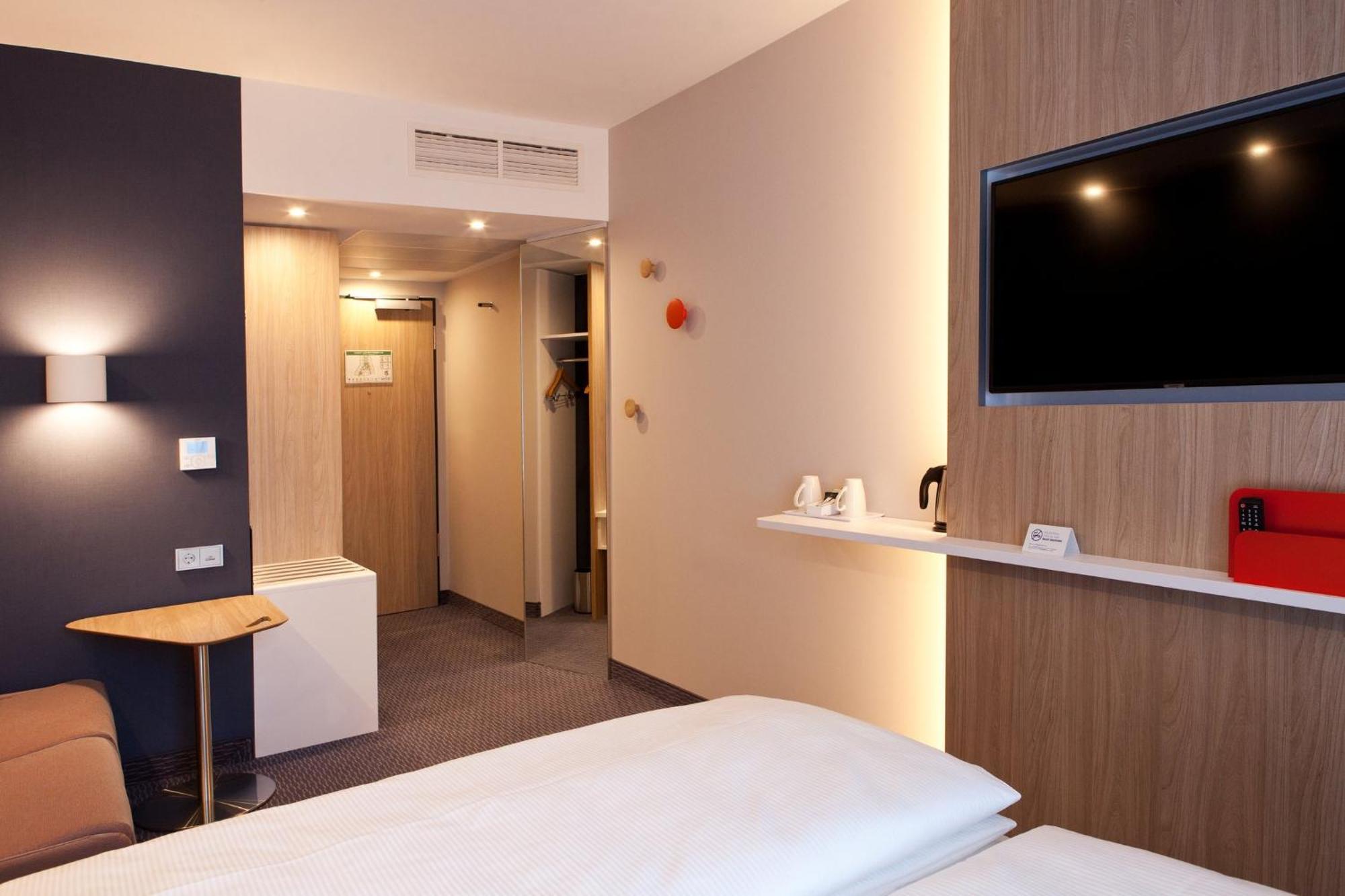 Holiday Inn Express - Goeppingen By Ihg Экстерьер фото