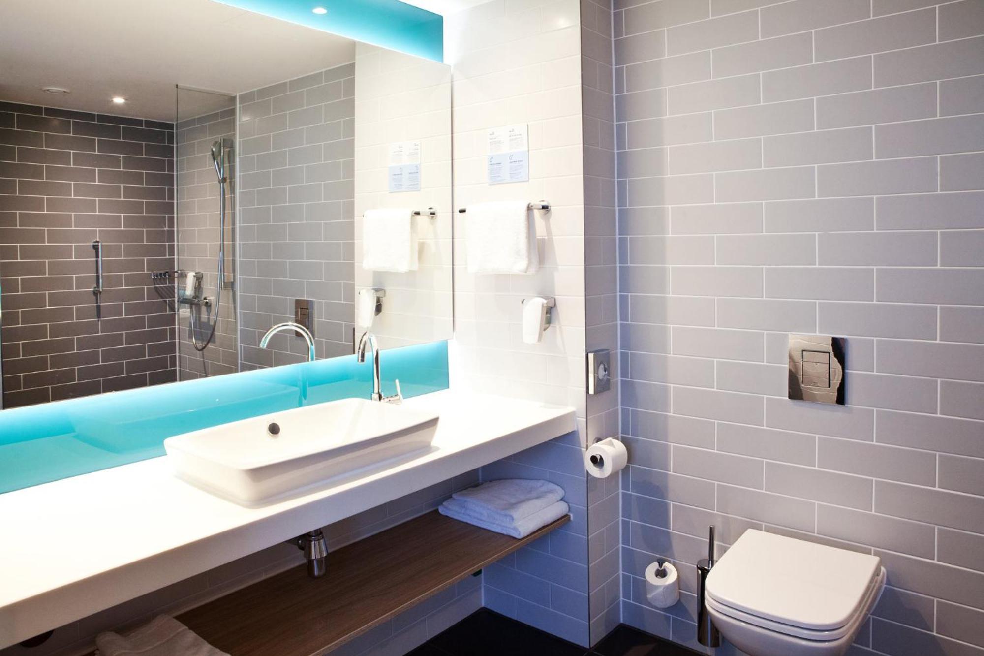 Holiday Inn Express - Goeppingen By Ihg Экстерьер фото